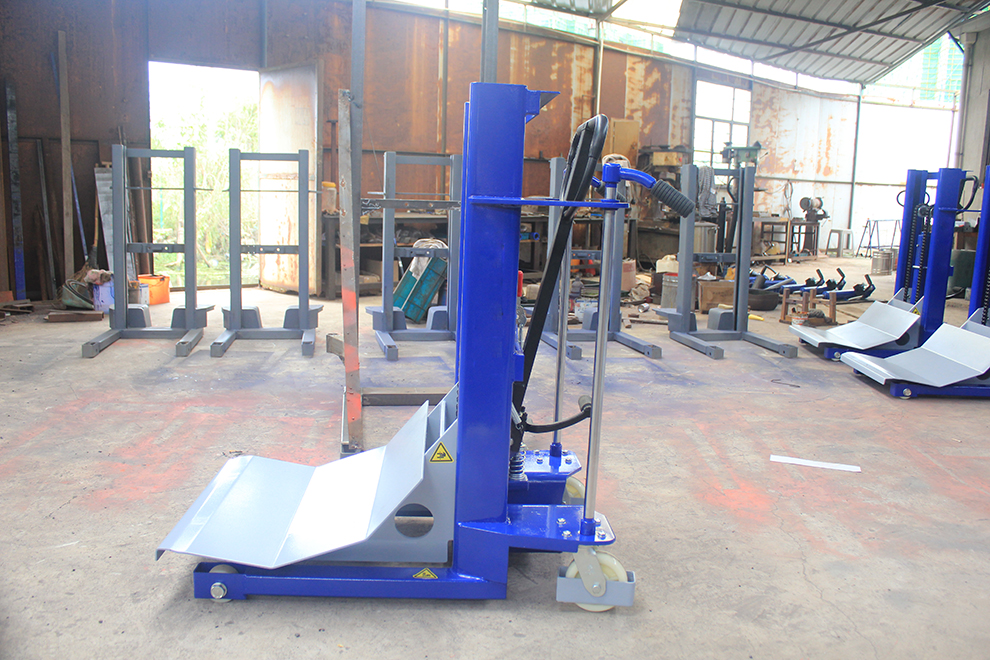 CTY1000 Manual roll lifter